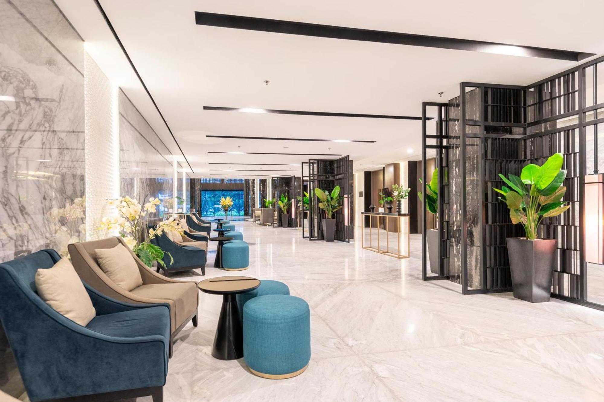 Aston Sorong Hotel & Conference Center ภายนอก รูปภาพ